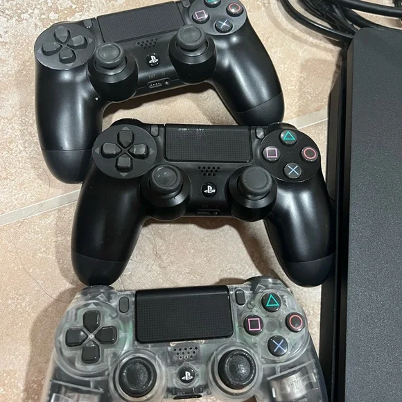PlayStation 4 like brand new